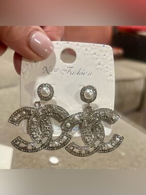 Fashion Jewelry Silver-Tone Pearl & Crystal Interlocking Logo Drop Earrings